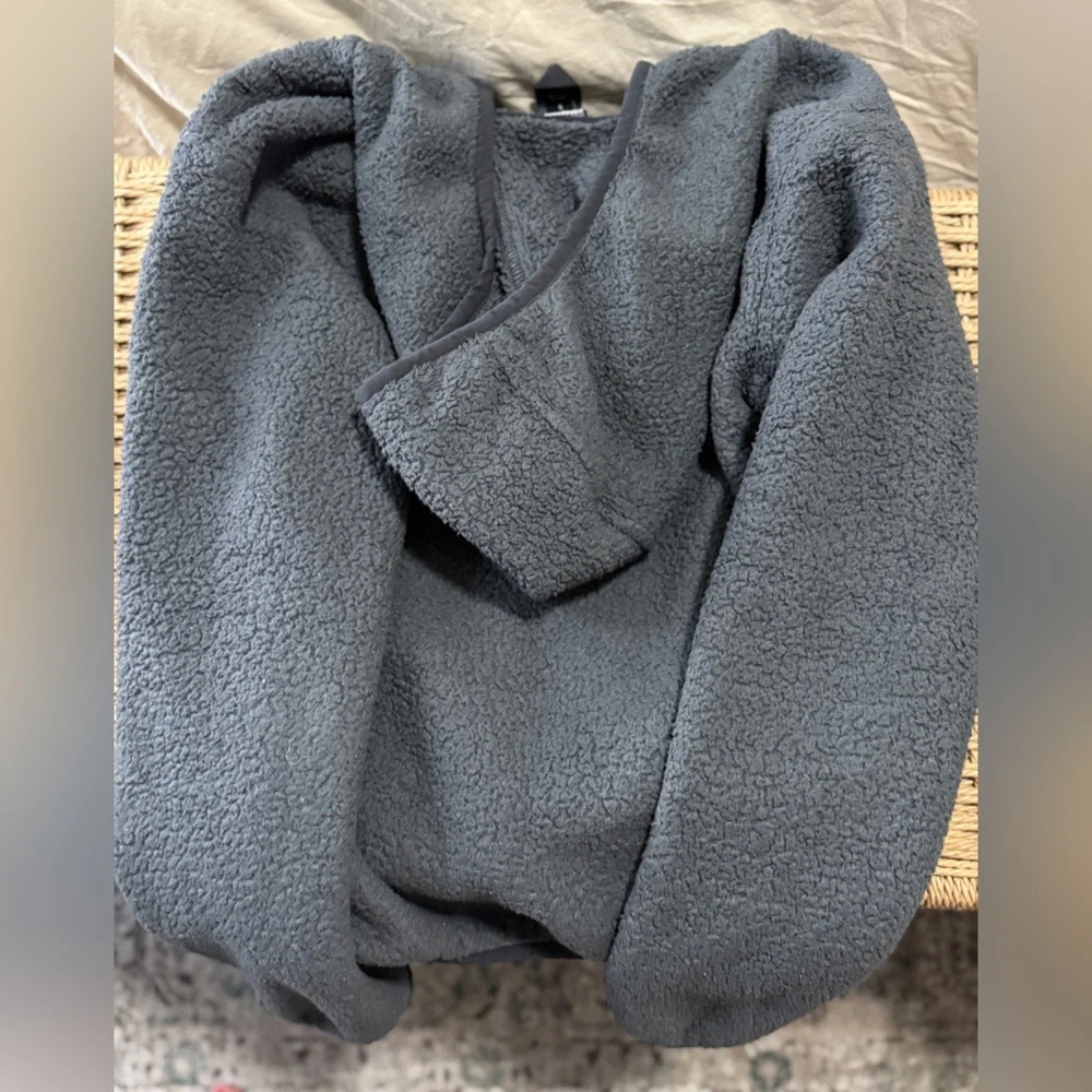 Patagonia Los Gatos Hooded Pullover - Picture 4 of 5